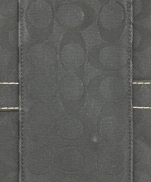 COACH（コーチ）COACH (コーチ) シグネチャー　ハンプトンズ ブラックの古着・服飾アイテム