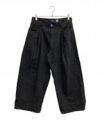 LEVI'Sリーバイス）の古着「ワイドプリーツ CROP ジーンズ」｜ブラック