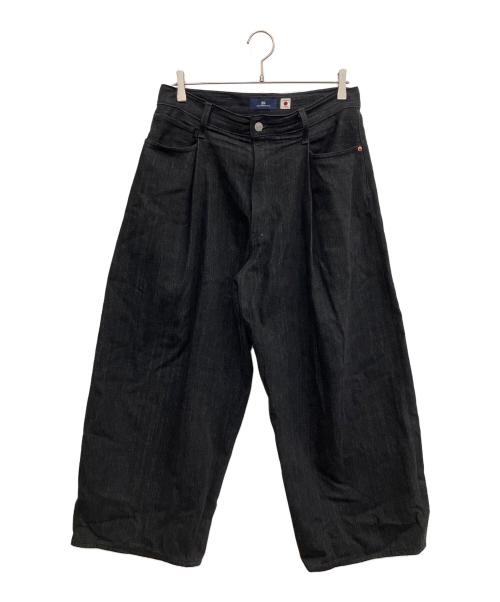 LEVI'S（リーバイス）LEVI'S (リーバイス) ワイドプリーツ CROP ジーンズ ブラック サイズ:W31L28の古着・服飾アイテム