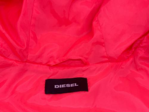 DIESEL（ディーゼル）DIESEL (ディーゼル) DI3S3L78 中綿ベスト ピンク サイズ:SIZE Sの古着・服飾アイテム