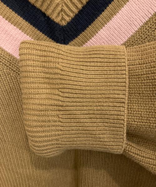 FRED PERRY（フレッドペリー）FRED PERRY (フレッドペリー) 厚手ニット ベージュ サイズ:SIZE Mの古着・服飾アイテム