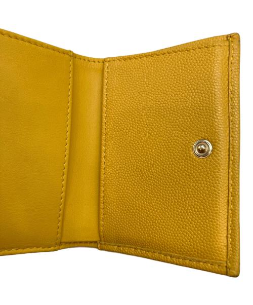 CHANEL（シャネル）CHANEL (シャネル) スモールフラップウォレット マトラッセ キャビアスキン 3つ折り財布 イエローの古着・服飾アイテム