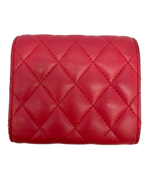 CHANEL（シャネル）CHANEL (シャネル) 3つ折り財布 レッドの古着・服飾アイテム