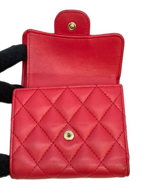 CHANEL（シャネル）CHANEL (シャネル) 3つ折り財布 レッドの古着・服飾アイテム