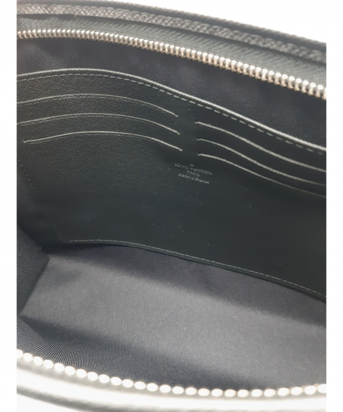 LOUIS VUITTON（ルイ ヴィトン）LOUIS VUITTON (ルイ ヴィトン) ポシェット・ヴォワヤージュMM ノワール タイガ M30547 TA3159の古着・服飾アイテム