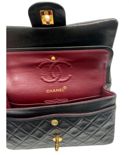 CHANEL（シャネル）CHANEL (シャネル) ダブルチェーンショルダーバッグ ブラックの古着・服飾アイテム