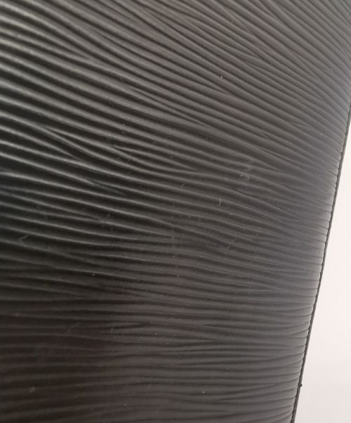 LOUIS VUITTON（ルイ ヴィトン）LOUIS VUITTON (ルイ ヴィトン) 長財布 ブラックの古着・服飾アイテム