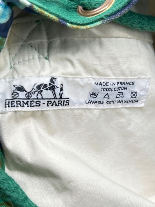 HERMES（エルメス）HERMES (エルメス) 巾着ショルダーバッグ オウム柄 グリーン グリーンの古着・服飾アイテム