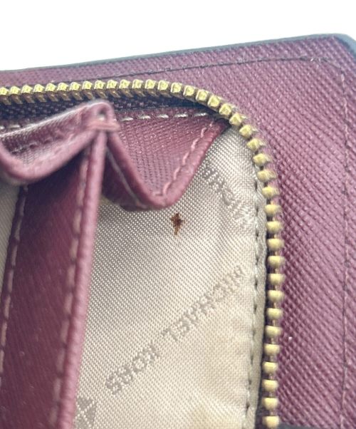 MICHAEL KORS（マイケル・コース）MICHAEL KORS (マイケルコース) 2つ折り財布 ボルドーの古着・服飾アイテム