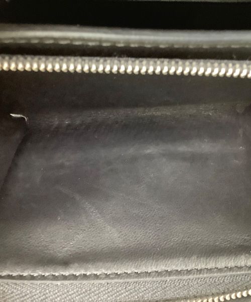 LOUIS VUITTON（ルイ ヴィトン）LOUIS VUITTON (ルイ ヴィトン) 2つ折り財布 / マヒナ ポルトフォイユ・イリス コンパクト ブラックの古着・服飾アイテム