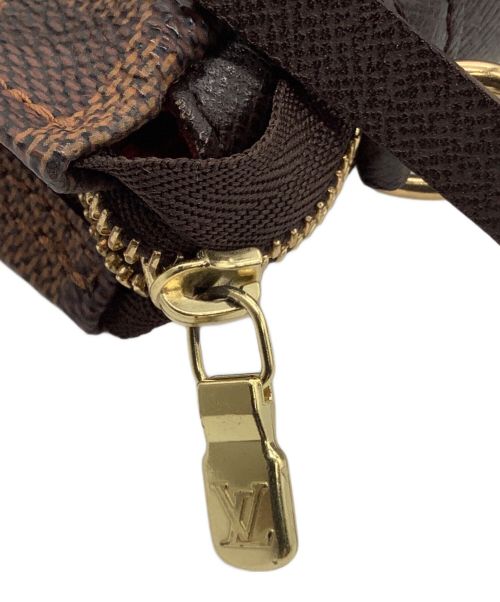 LOUIS VUITTON（ルイ ヴィトン）LOUIS VUITTON (ルイ ヴィトン) アクセサリーポーチ　ダミエ ブラウンの古着・服飾アイテム