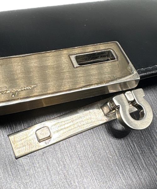 Salvatore Ferragamo（サルヴァトーレ フェラガモ）Salvatore Ferragamo (サルヴァトーレ フェラガモ) 3つ折り財布 ブラックの古着・服飾アイテム
