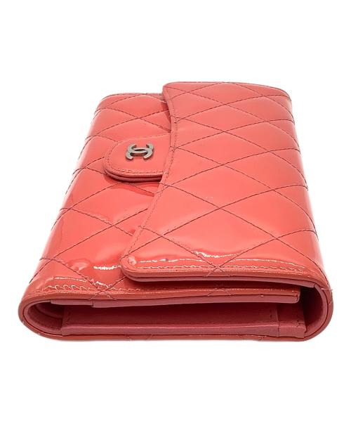 CHANEL（シャネル）CHANEL (シャネル) 3つ折り財布 レッドの古着・服飾アイテム