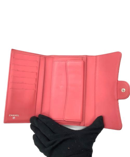 CHANEL（シャネル）CHANEL (シャネル) 3つ折り財布 レッドの古着・服飾アイテム