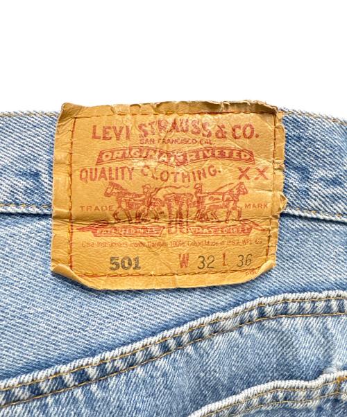 LEVI'S（リーバイス）LEVI'S (リーバイス) デニムパンツ / 501xx USA製 ボタン裏555 バレンシア工場 インディゴ サイズ:81cm (W32)の古着・服飾アイテム