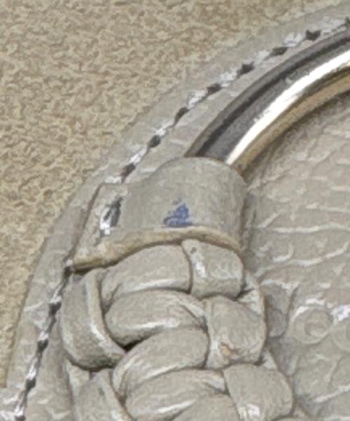 SEE BY CHLOE（シーバイクロエ）SEE BY CHLOE (シーバイクロエ) 3つ折り財布 カーキの古着・服飾アイテム