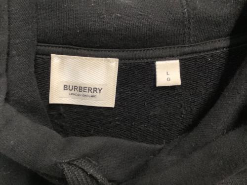 BURBERRY（バーバリー）BURBERRY (バーバリー) ロゴプリントフーディ ブラック サイズ:Lの古着・服飾アイテム