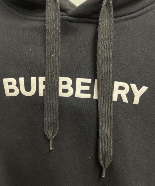 BURBERRY（バーバリー）BURBERRY (バーバリー) ロゴプリントフーディ ブラック サイズ:Lの古着・服飾アイテム