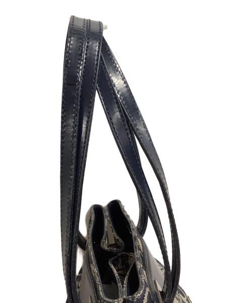 Salvatore Ferragamo（サルヴァトーレ フェラガモ）Salvatore Ferragamo (サルヴァトーレ フェラガモ) ショルダーバッグ ネイビーの古着・服飾アイテム