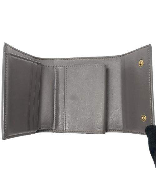 CELINE（セリーヌ）CELINE (セリーヌ) スモールトリフォールドウォレット グレーの古着・服飾アイテム