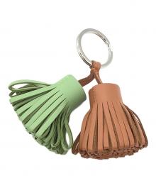 HERMES（エルメス）の古着「チャーム/カルメン ウノドス」｜グリーン×ブラウン