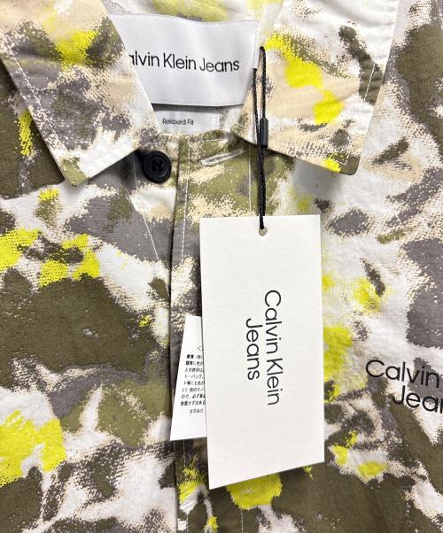 Calvin Klein（カルバンクライン）Calvin Klein (カルバンクライン) ショートスリーブシャツ ベージュ×イエロー サイズ:Mの古着・服飾アイテム