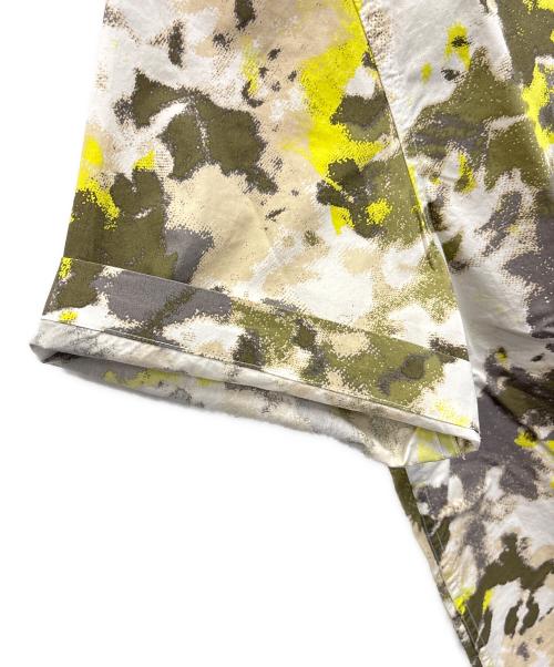 Calvin Klein（カルバンクライン）Calvin Klein (カルバンクライン) ショートスリーブシャツ ベージュ×イエロー サイズ:Mの古着・服飾アイテム