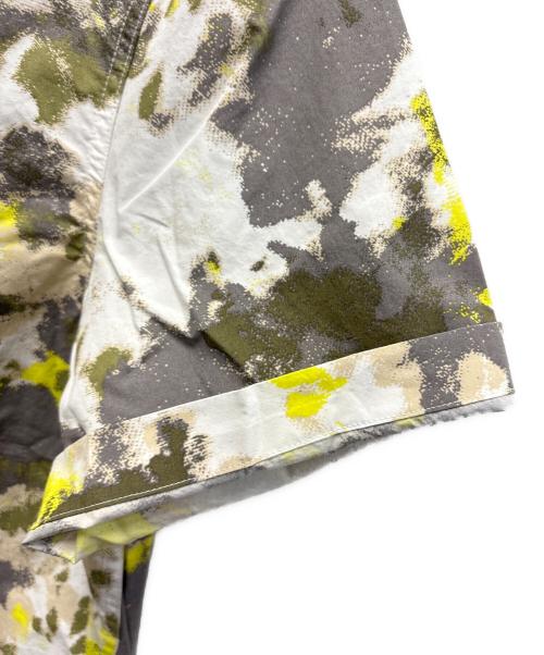 Calvin Klein（カルバンクライン）Calvin Klein (カルバンクライン) ショートスリーブシャツ ベージュ×イエロー サイズ:Mの古着・服飾アイテム