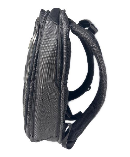 TUMI（トゥミ）TUMI (トゥミ) バックパック ブラック×グレーの古着・服飾アイテム