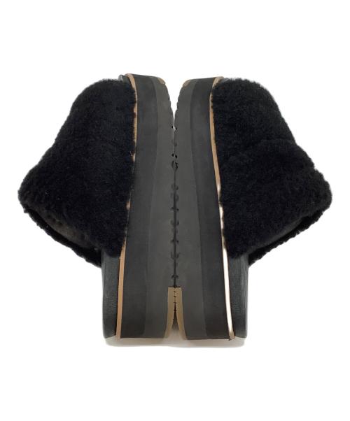 UGG（アグ）UGG (アグ) サンダル ブラック サイズ:22.5㎝の古着・服飾アイテム