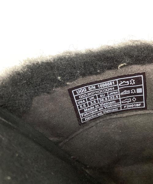 UGG（アグ）UGG (アグ) サンダル ブラック サイズ:22.5㎝の古着・服飾アイテム