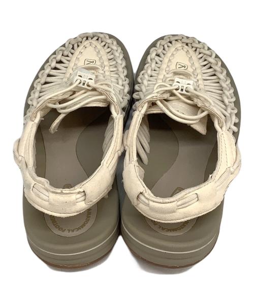 KEEN（キーン）KEEN (キーン) サンダル アイボリー サイズ:24㎝の古着・服飾アイテム