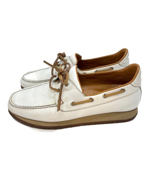 HERMES（エルメス）HERMES (エルメス) デッキシューズ ホワイト×ブラウン サイズ:41の古着・服飾アイテム