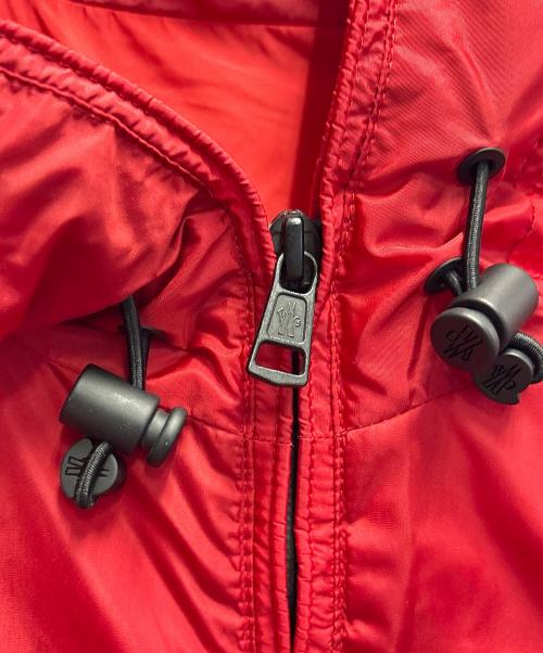 MONCLER（モンクレール）MONCLER (モンクレール) ナイロンジャケット レッドの古着・服飾アイテム