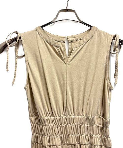 La lune（ラリューン）La lune (ラリューン) ノースリーブ・キャミソールワンピース ベージュ サイズ:FREEの古着・服飾アイテム