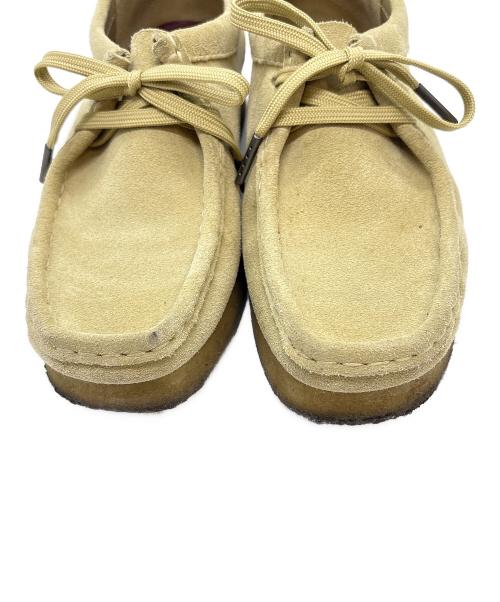 CLARKS（クラークス）CLARKS (クラークス) ワラビーブーツ ベージュ サイズ:UK 5の古着・服飾アイテム