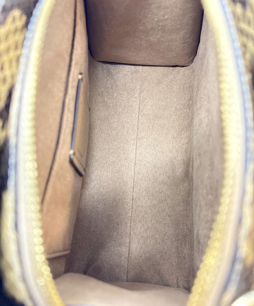 COACH（コーチ）COACH (コーチ) 2WAYショルダーバッグ / グレース キャリーオール ブラウン×ホワイトの古着・服飾アイテム