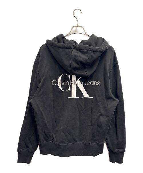 Calvin Klein Jeans（カルバンクラインジーンズ）Calvin Klein Jeans (カルバンクラインジーンズ) プルオーバーパーカー ブラック サイズ:Mの古着・服飾アイテム