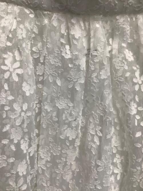 BLAMINK（ブラミンク）BLAMINK (ブラミンク) フラワープリントギャザースカート ホワイト サイズ:SIZE 36の古着・服飾アイテム