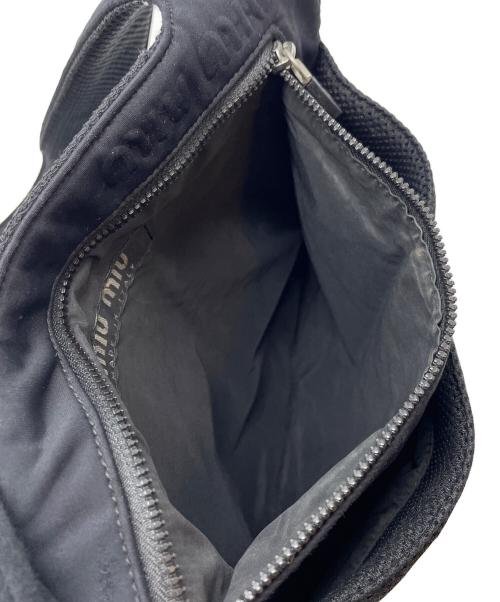 MIU MIU（ミュウミュウ）MIU MIU (ミュウミュウ) メッシュショルダーバッグ ブラックの古着・服飾アイテム