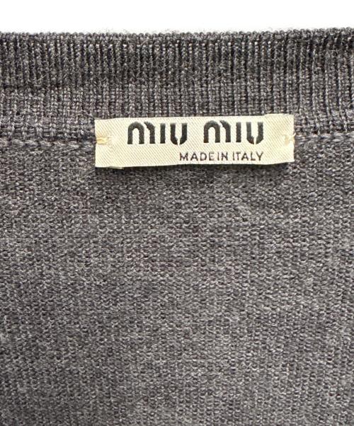 MIU MIU（ミュウミュウ）MIU MIU (ミュウミュウ) 薄手ニット グレー サイズ:42の古着・服飾アイテム
