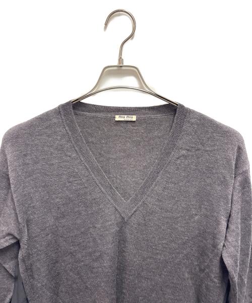 MIU MIU（ミュウミュウ）MIU MIU (ミュウミュウ) 薄手ニット グレー サイズ:42の古着・服飾アイテム
