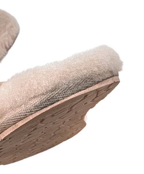 UGG（アグ）UGG (アグ) ボアサンダル ピンク サイズ:USA 7の古着・服飾アイテム