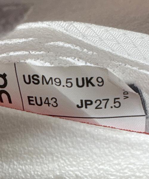 on（オン）on (オン) ランニングシューズ ホワイト サイズ:USM9.5の古着・服飾アイテム
