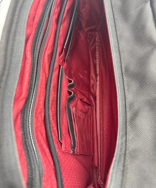 TUMI（トゥミ）TUMI (トゥミ) 3WAYバッグ ブラック×レッドの古着・服飾アイテム