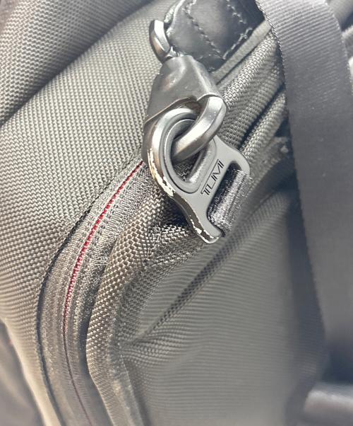 TUMI（トゥミ）TUMI (トゥミ) 3WAYバッグ ブラック×レッドの古着・服飾アイテム