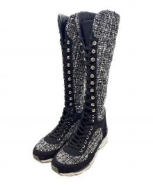 CHANEL（シャネル）の古着「ラウンドトゥ ココマークロングブーツ」｜ブラック