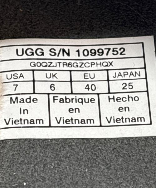 UGG（アグ）UGG (アグ) サンダル / DUNE SLIDE カーキ サイズ:USA 7の古着・服飾アイテム