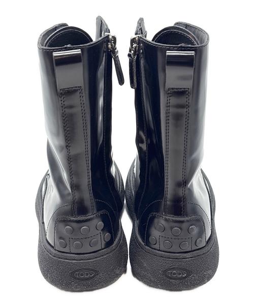 TOD'S（トッズ）TOD'S (トッズ) シャイニーレザーレースアップコンバットブーツ ブラック サイズ:37の古着・服飾アイテム