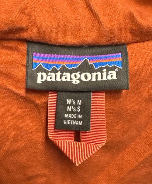 Patagonia（パタゴニア）Patagonia (パタゴニア) ダウンジャケット ブラック×ブラウン サイズ:Sの古着・服飾アイテム